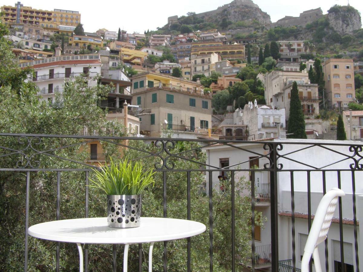 Taormina Castle And Sea View Apartment Ngoại thất bức ảnh