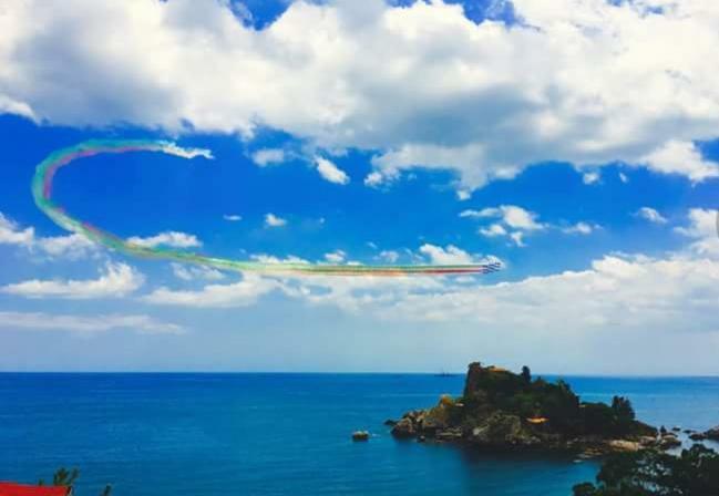 Taormina Castle And Sea View Apartment Ngoại thất bức ảnh